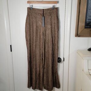 House of Harlow Brown Crinckle Pants Size Medium | House of Harlow Pants | NWT
